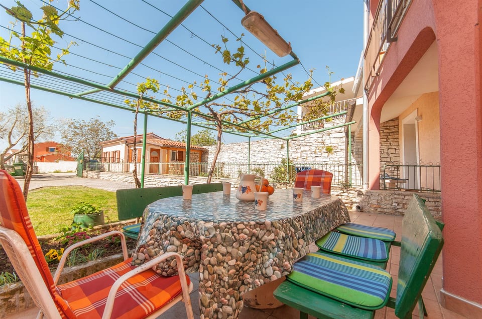 House Anton - Unit 46270-61