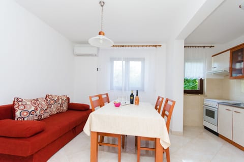 Apartment Marija - Unit 46275-61