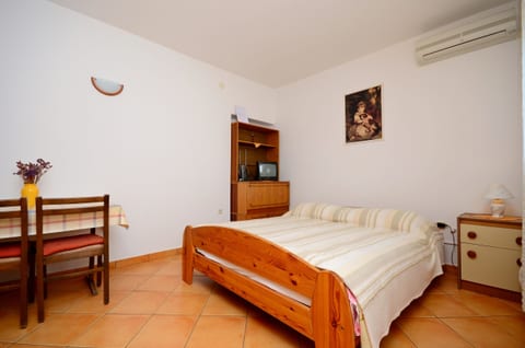Apartments Mirela - Unit 46278-61