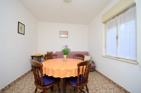 Apartments Mirela - Unit 46279-61