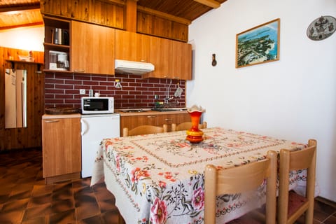 Apartment Armando - Unit 46293-61