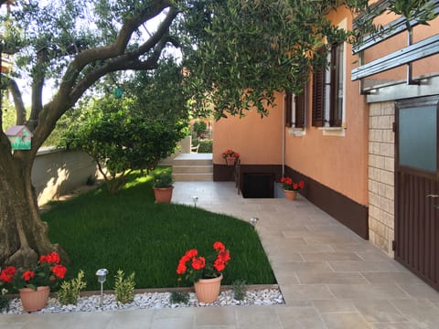 Apartments Nerina - Unit 46295-61