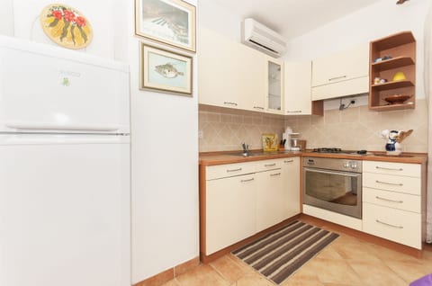 Apartments Luna Gordana - Unit 46456-61