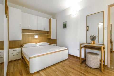 Apartments Konta City center - Unit 46650-61