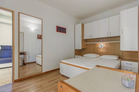Apartments Konta City center - Unit 46651-61