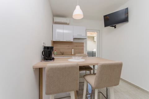 Apartments and Rooms Mare - Unit 211497-16