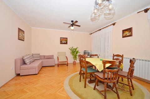 Apartments Marija near Center - Unit 46666-61