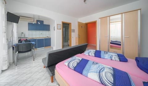 Apartments Milka - Unit 46673-61