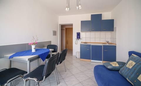 Apartments Milka - Unit 46675-61
