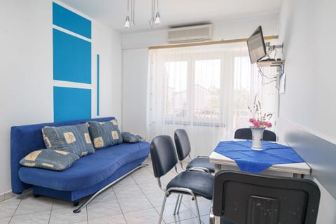 Apartments Milka - Unit 46675-61
