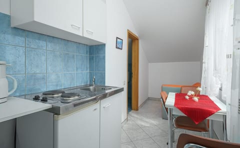 Apartments Milka - Unit 46677-61