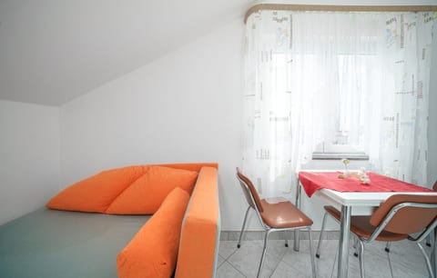 Apartments Milka - Unit 46677-61