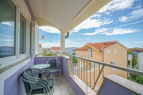 Apartments Milka - Unit 46677-61