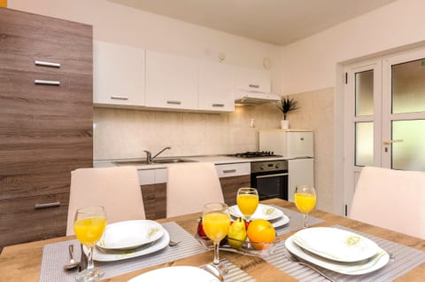 Apartments Ante - Unit 46682-61