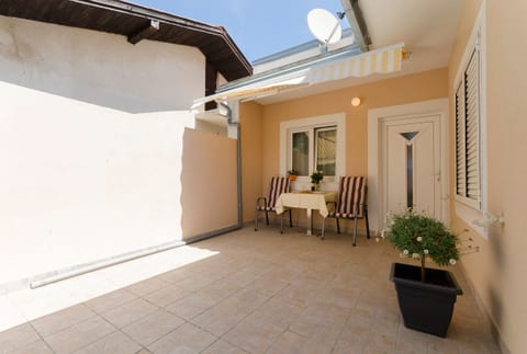 Apartments Ante - Unit 46683-61