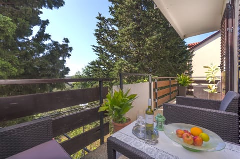 Apartment Jerka - Unit 46695-61