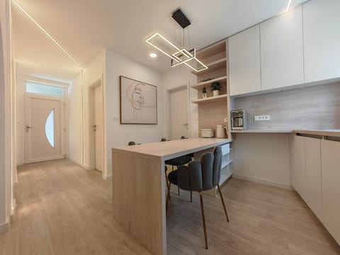 Apartments Mateo - Unit 46722-61