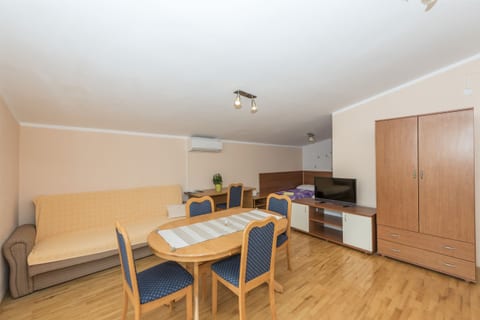 Apartments Ivan - Unit 46803-61