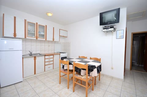 Apartments Tome - Unit 46840-61