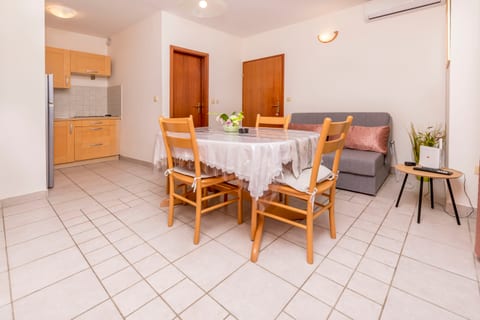 Apartments Toni - Unit 46887-61