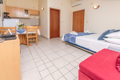 Apartments Toni - Unit 46889-61