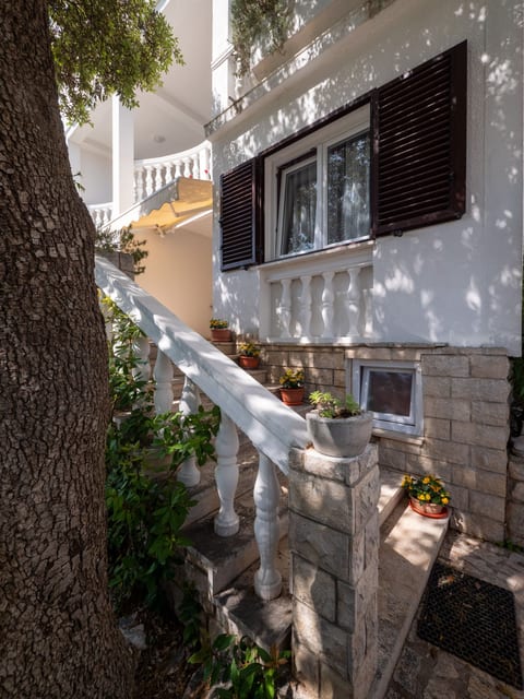Apartments Ante - Unit 46892-61
