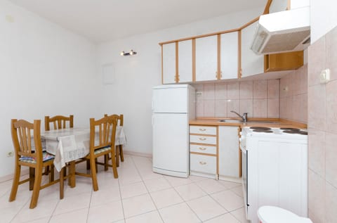 Apartments Mime - Unit 46904-61