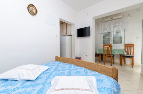 Apartments Mime - Unit 46906-61