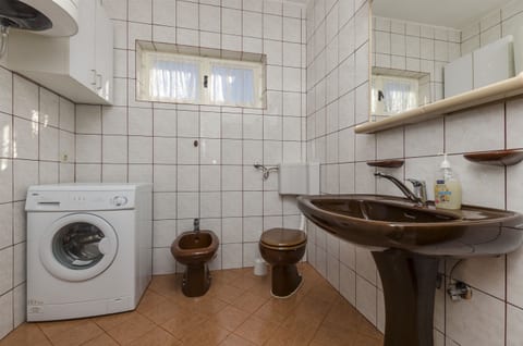 Apartments Nediljka - Unit 46919-61