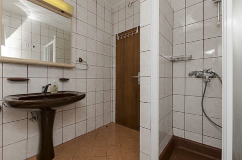 Apartments Nediljka - Unit 46919-61