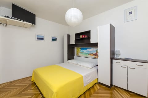 Apartments Nediljka - Unit 46920-61
