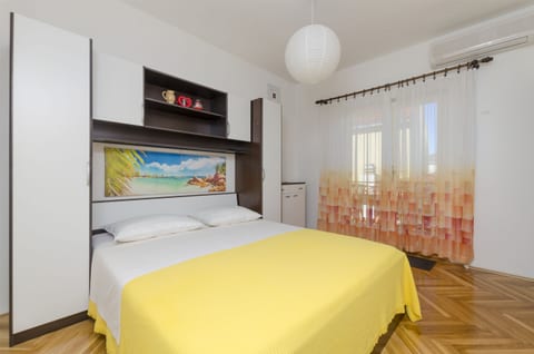 Apartments Nediljka - Unit 46920-61
