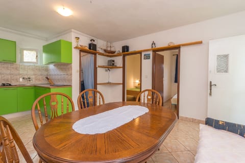 House Tiana - Unit 46963-61