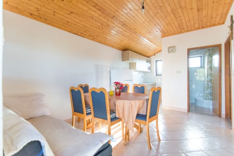 House Angelina - Unit 46982-61
