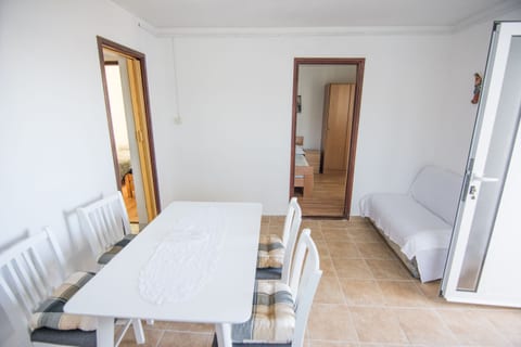 House Johan - Unit 46992-61