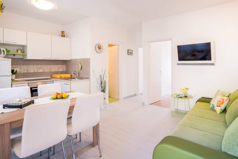 Apartments Skomeršić - Unit 47083-61