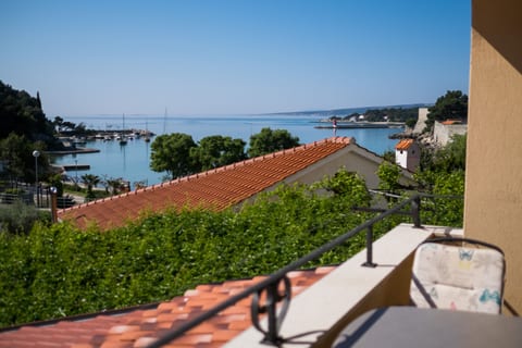 Apartments Skomeršić - Unit 47084-61