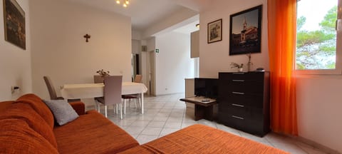 Apartment Nikola - Unit 47131-61