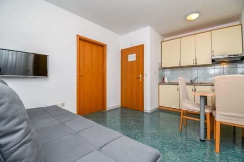 Apartments Jakov - Unit 47160-61