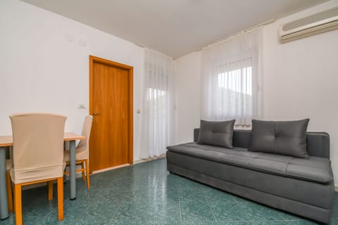 Apartments Jakov - Unit 47162-61