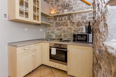 House Gordana - Unit 47191-61