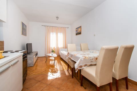 Apartments Rada - Unit 47299-61