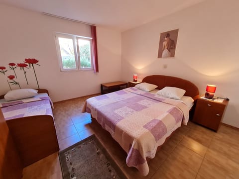 Apartments Vjenceslava - Unit 47305-61