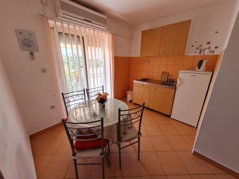 Apartments Vjenceslava - Unit 47306-61