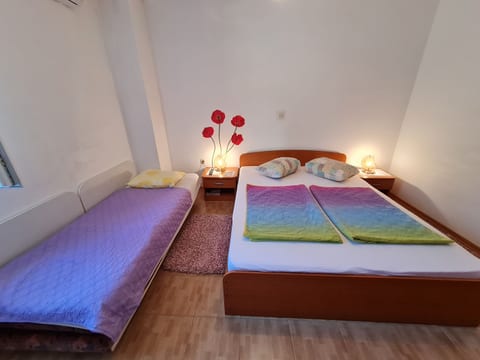 Apartments Vjenceslava - Unit 47307-61