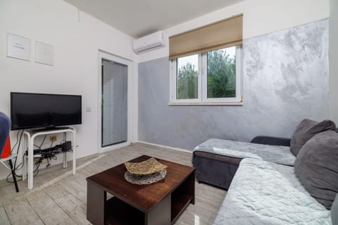 Apartments Toni - Unit 47316-61
