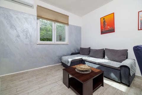 Apartments Toni - Unit 47316-61