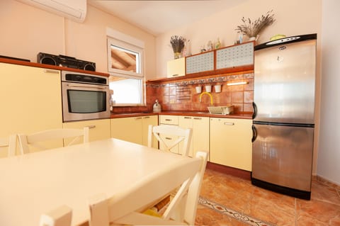 Apartments Gordana - Unit 47317-61