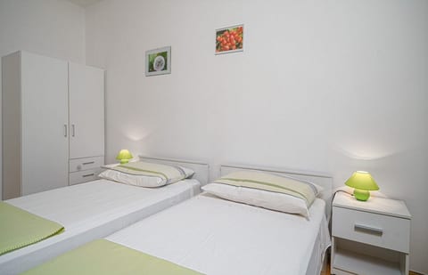 Apartments Blata - Unit 47327-61
