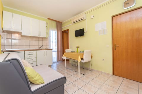 Apartments Blata - Unit 47329-61